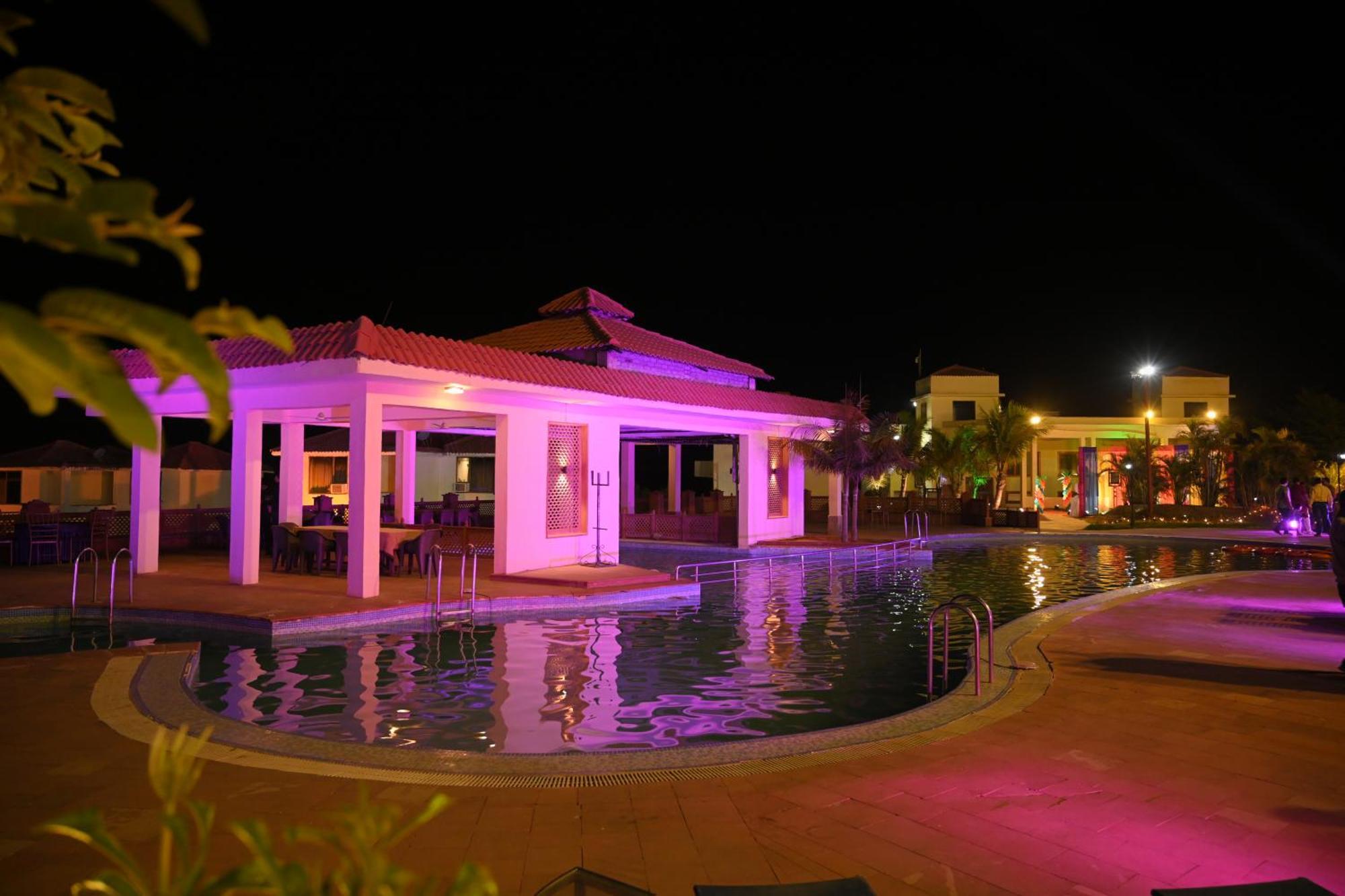 Orchha Club And Resort - Ocr Esterno foto