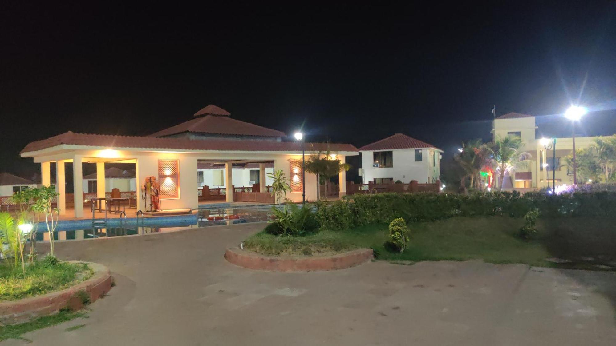 Orchha Club And Resort - Ocr Esterno foto