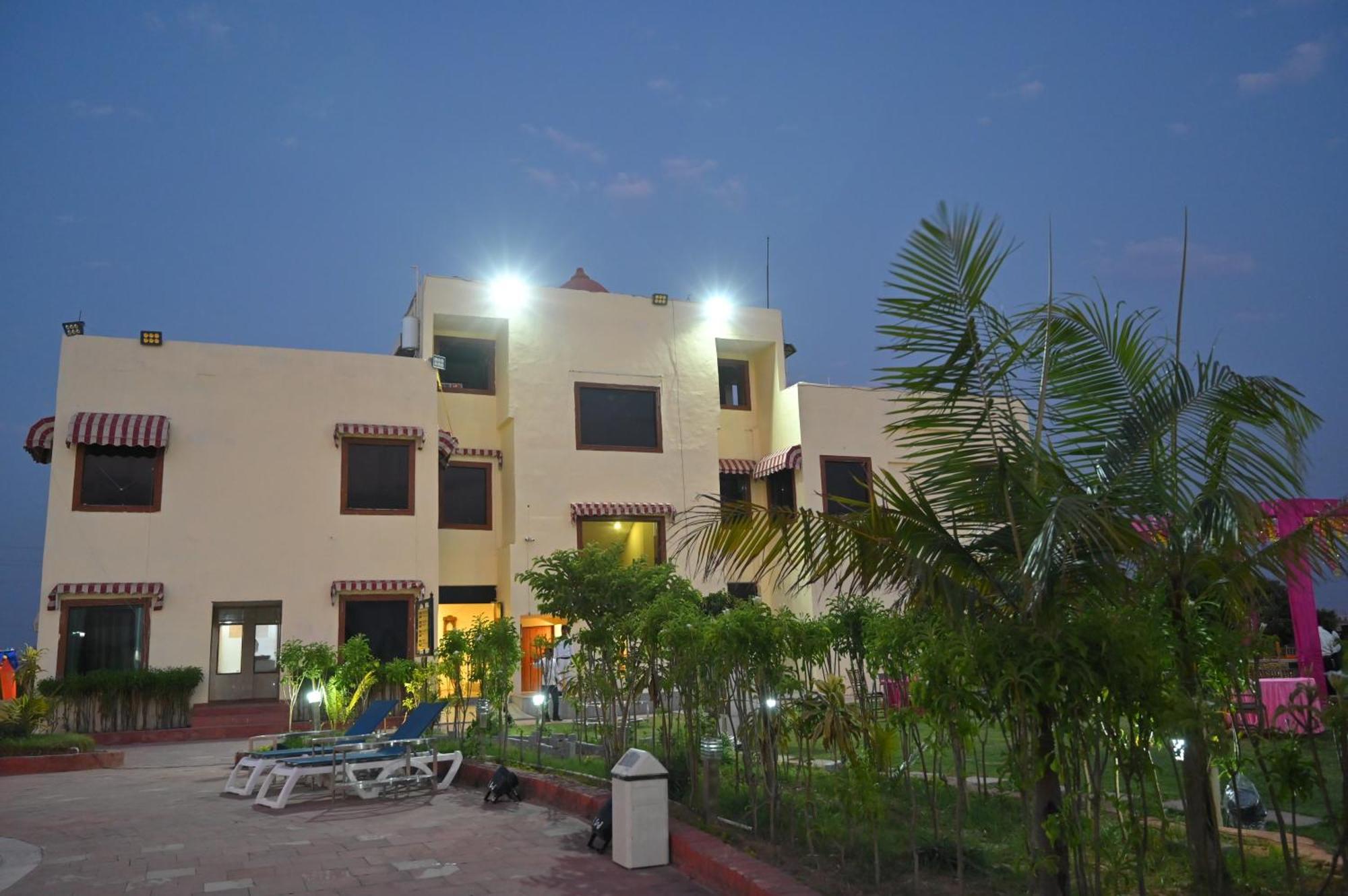 Orchha Club And Resort - Ocr Esterno foto